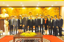 Hanoi leader welcomes US, RoK ambassadors 