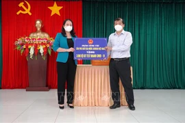 Vice President encourages frontliners in COVID-19 fight in Tay Ninh 