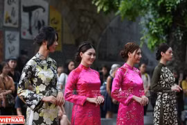 Ao dai needs official heritage recognition