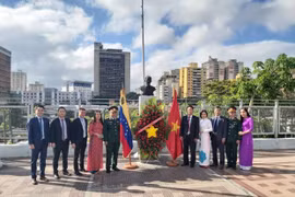 Founding anniversary of Vietnam People’s Army marked in Venezuela 