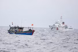 Vietnam, China hold talks on maritime issues