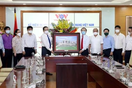 NA Vice Chairman congratulates VOV, VTV on Revolutionary Press Day
