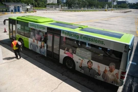 Singapore conducts six-month trial for public buses with solar panels