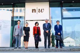 Vietnamese Embassy steps up cooperation with Swiss university