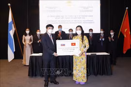 NA Chairman witnesses signing of deals between Vietnamese and European firms