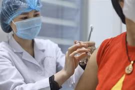 Vietnam seeks COVID-19 vaccine technology transfer