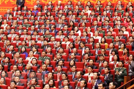 Congress delegates discuss documents on third working day