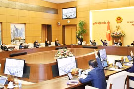 Resolution on switching investment format of North-South Expressway’s component projects adopted 