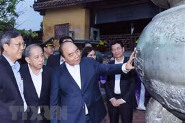 PM urges completion of draft resolution on specific policies for Thua Thien-Hue