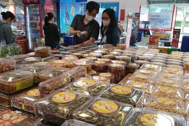 Demand for traditional New Year goods starts to rise