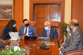 Egyptian localities wish for closer ties with Vietnam in port services, logistics