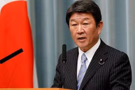 Japanese minister stresses importance of navigation freedom in East Sea