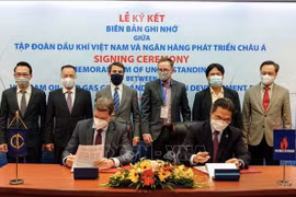  ADB, PetroVietnam team up to promote green energy development in Vietnam