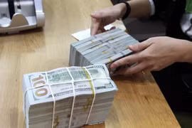 Reference exchange rate continues downward trend into new week 