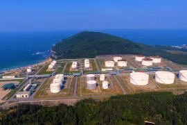 Oil and gas companies recover strongly in Q1 from last year's losses 