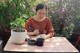 Paintings on sacred fig leaves now popular gifts
