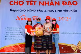 Vietnam Red Cross helping people hit by pandemic, disasters
