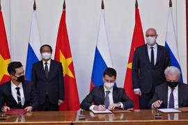 Vietnam, Russia sign cooperation agreement on vaccine production 
