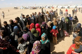 Vietnam urges priority to saving lives in resolving global refugee challenge