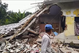 5.5-magnitude earthquake jolts southeast Indonesia