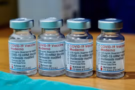 Vietnam calls for sharing of information on COVID-19 vaccines
