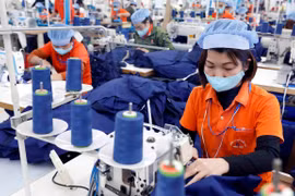 Vietnam earns nearly 19 billion from textile exports in H1