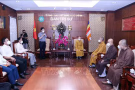 Go'vt committee accompanies Buddhist dignitaries, followers in HCM City COVID-19 fight: Official