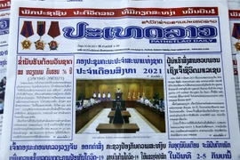 Lao newspaper impressed on Vietnam's development journey