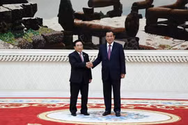 Cambodia, Laos foster bilateral cooperation