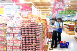 HCM City works to ensure food safety, steady prices during Tet