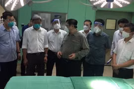 PM inspects COVID-19 treatment facilities in ​Binh Duong