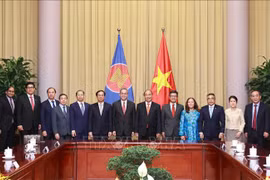 State President hosts ASEAN diplomats in Hanoi