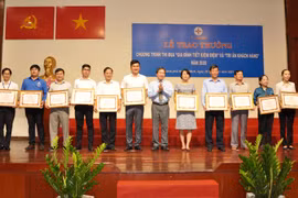 HCM City honours power-saving households