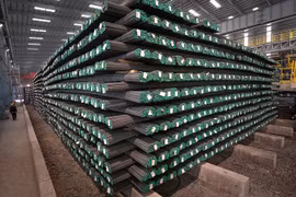 Steel prices hit new high after a series of rapid increases