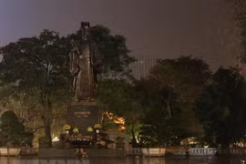 Vietnam saves 353,000 kWh of electricity during Earth Hour