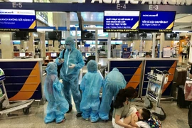 Returnees to HCM City must submit ‘honest’ health declaration forms