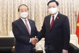  Top legislator meets KOVIFA chairman and Vietnamese family’s descendant in RoK