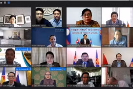 Vietnam attends conference on Initiative for ASEAN Integration