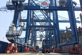 Tan Cang-Cat Lai Port welcomes six vessels 