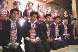 Red Dao ethnic minority people preserve weaving skills