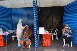 Thailand sees record high of daily COVID-19 fatalities