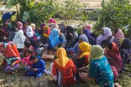 Malaysian court temporarily halts deportation of 1,200 Myanmar nationals