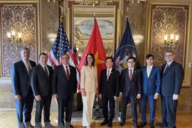 Ambassador’s visit strengthens Vietnam’s ties with US state