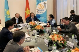 Vietnam, Kazakhstan need to expand cooperation: roundtable