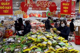 Tet sales increase sharply on low prices