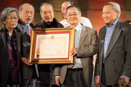 OVs in France, French friends believe in bright future of Vietnam 