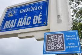 Da Nang pilots QR code technology for tourist information search