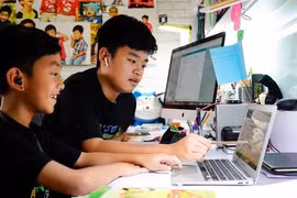 Greater mental health care should be given to students during online learning: Experts