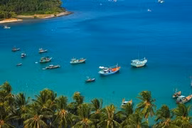Transport ministry approves pilot opening of Phu Quoc island to foreign visitors