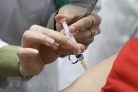 HCM City has 900 medical workers to get first COVID-19 vaccine shots